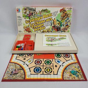 Scavenger Hunt Vintage 1983 Board Game Milton Bradley